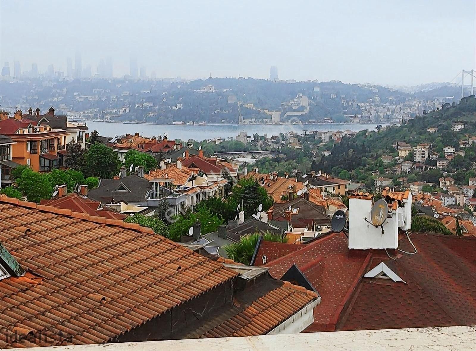 Beykoz Göztepe Satılık Villa Göksu Evlerinde Emsalsiz Konumda Boğaz Manzaralı Villa