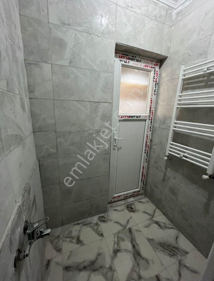 Şahinbey Yukarıbayır Kiralık Daire Yukaribayir mahallesinde kiralık daire 2+0. 3kat sıfır yapılmıştır kira bedeli 8.500 