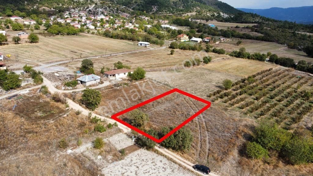 Taraklı Alballar Satılık Villa İmarlı  1056m2 YOLA CEPHELİ VİLLA İMARLI FIRSAT ARSASI