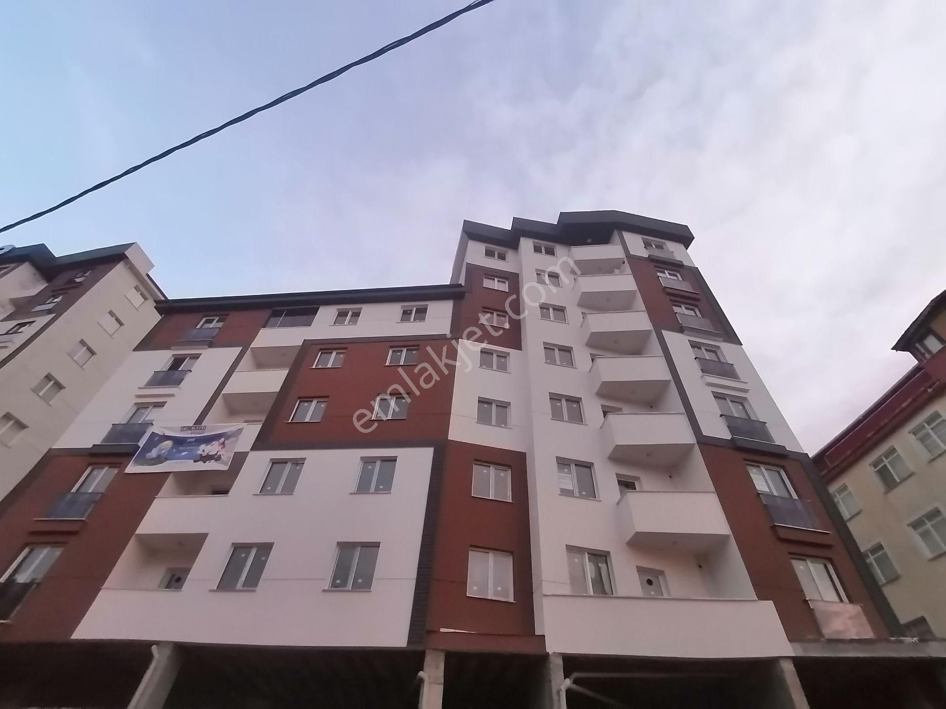 İstanbul Pendik Hastaneye Yakın Kiralık Daire PENDİK ESENYALIDA KİRALIK 2+1 ASANSÖR OTOPARKLI CADDE ÜSTÜ LÜKS  SIFIR DAİRE