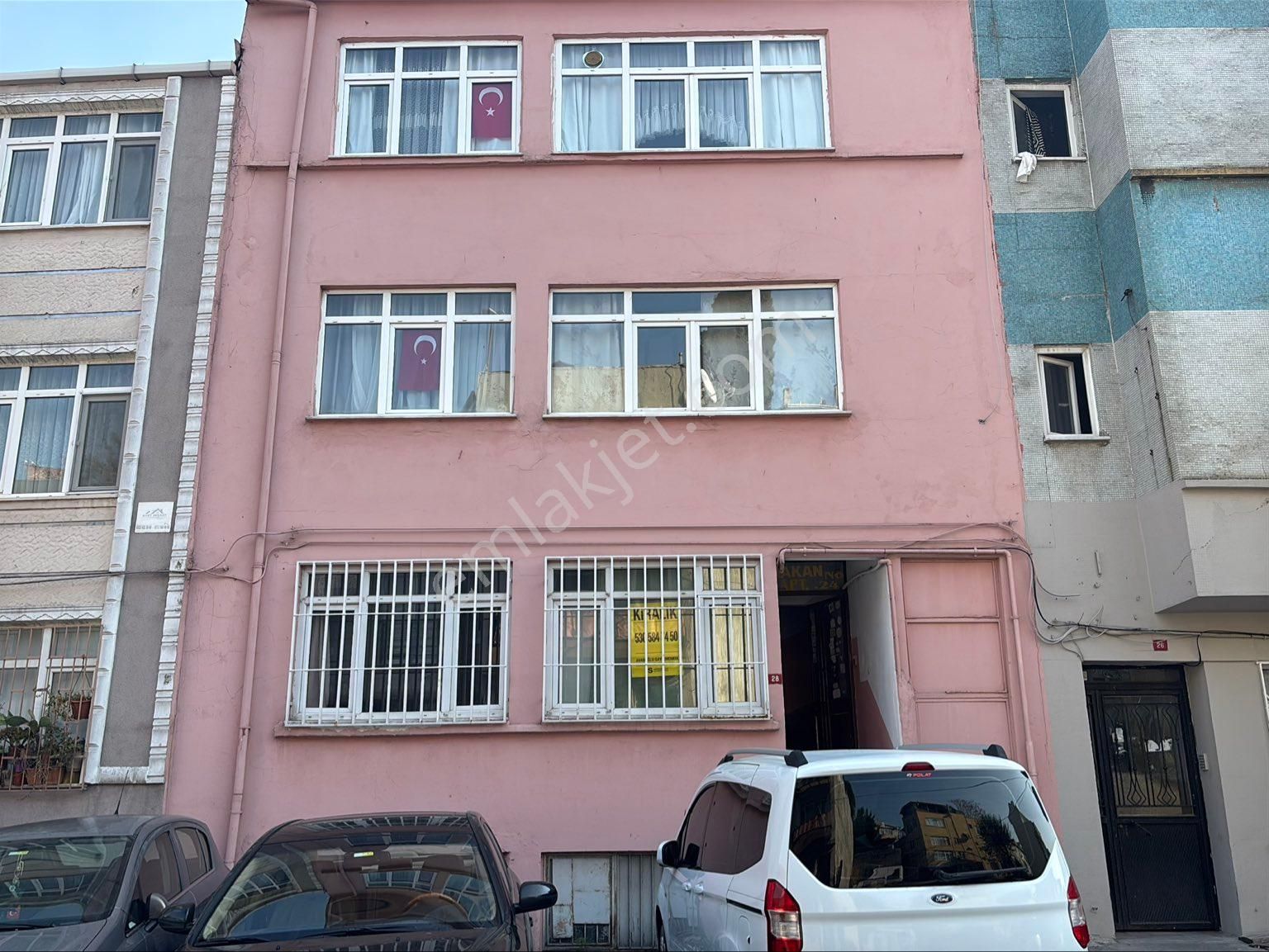 İstanbul Fatih Hastaneye Yakın Kiralık Daire  Kocamustafapaşa Tren İstasyonu Kiralık Giriş Kat Eşyalı Daire