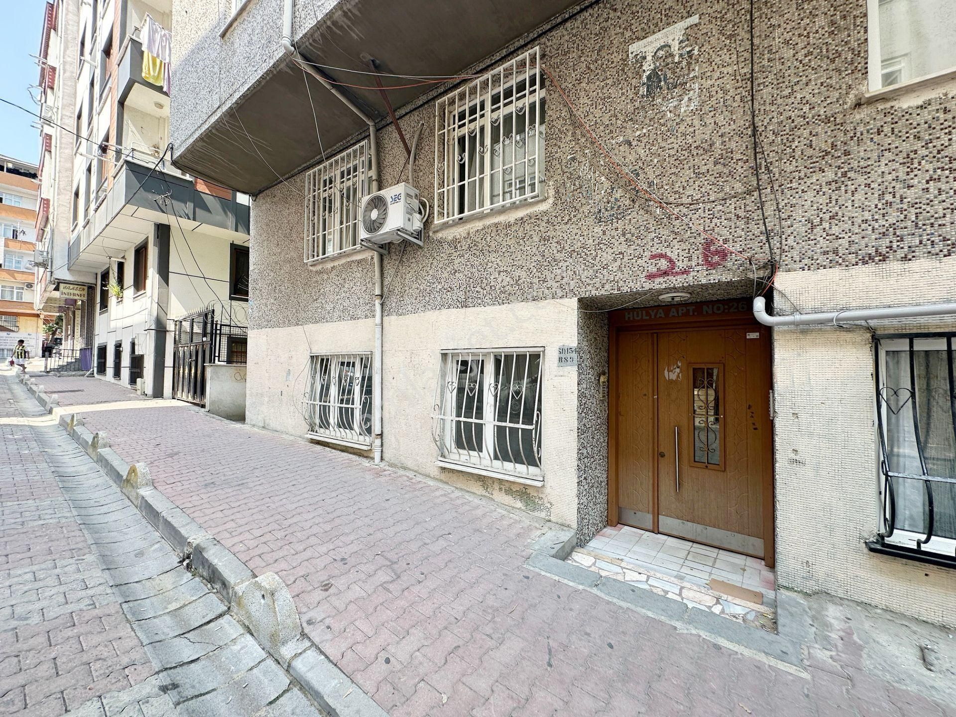 Bahçelievler Zafer Metroya Yakın Kiralık Daire SALİH EMLAK TAN KİRALIK DOĞALGAZ SOBALI 2+1 DAİRE