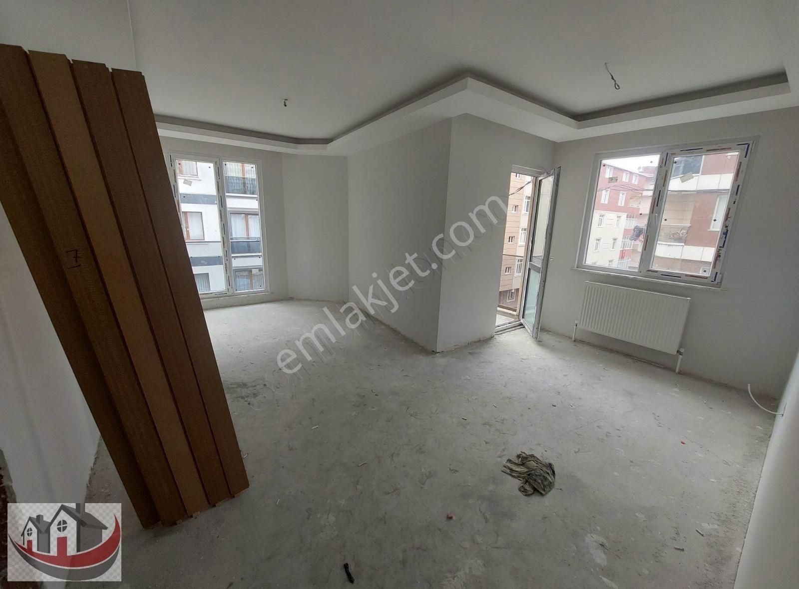 Maltepe Zümrütevler Satılık Daire GÜNEYDEN HARİKA KÖŞE BİNADA KARANLIK ODASIZ 2+1.87M2 DAİRE