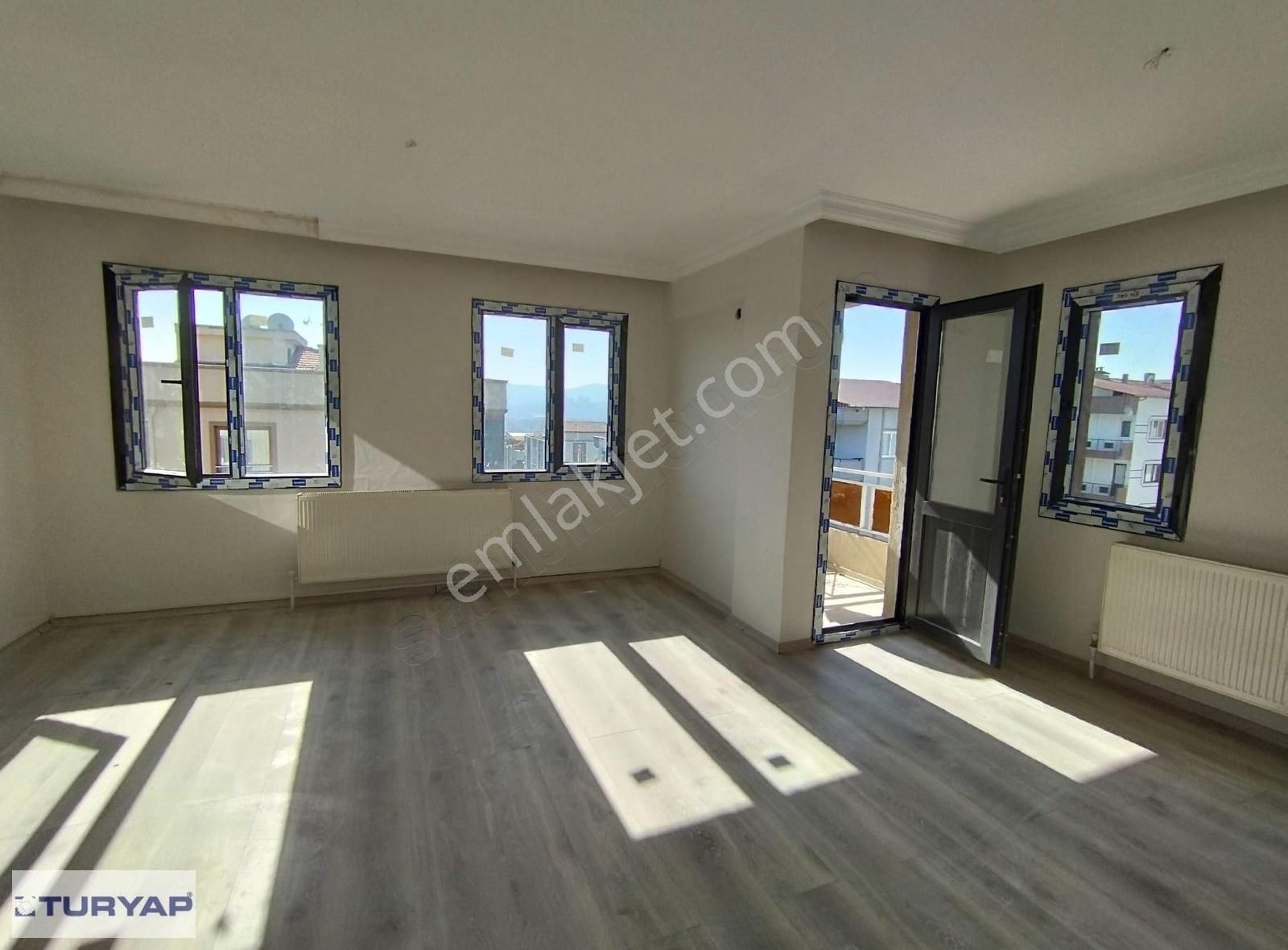 Buca Yiğitler Kiralık Daire YİĞİTLER MAH.3+1 DOĞALGAZLI FULL TADİLATLI 125 M2 KİRALIK DAİRE