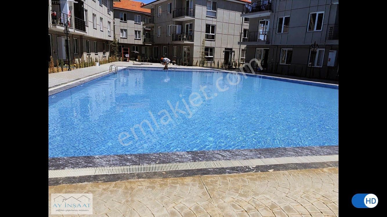 Karasu Yalı Kiralık Daire HAVUZLU SİTEDE TÜM İHTİYAÇ NOKTALARINA YAKIN