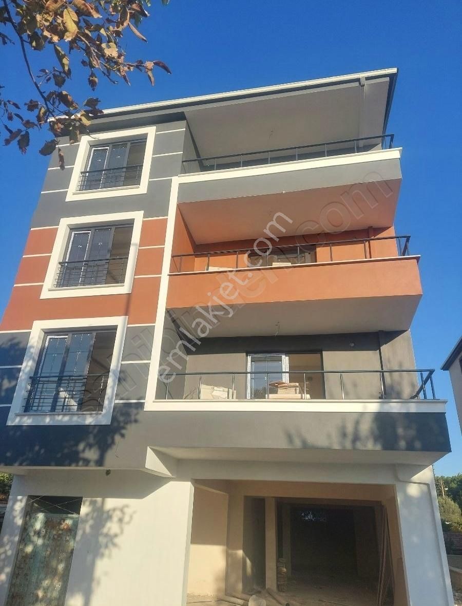 Akhisar Efendi Satılık Daire EFENDİ MAH. RİNG YOLUNA SIFIR SATILIK DAİRE