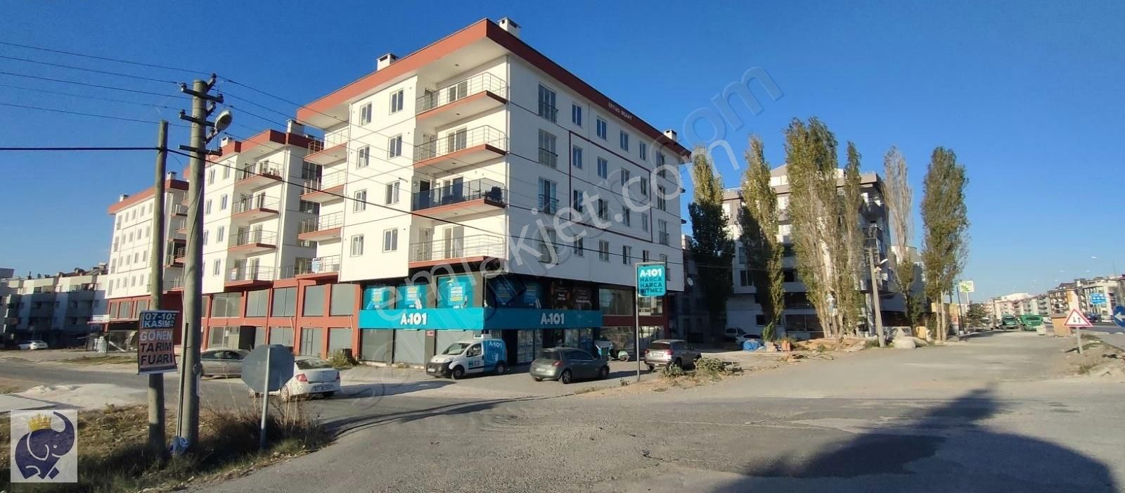 Lapseki Gazi Süleyman Paşa Satılık Daire LAPSEKİDE CADDE VE KÖPRÜ MANZARALI ARA KAT SATILIK 2+1 DAİRE