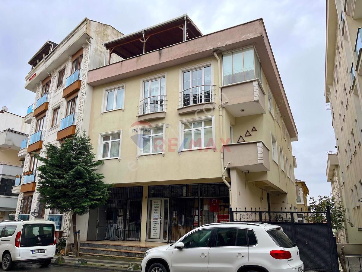 Çekmeköy Merkez Okula Yakın Kiralık Daire Çekmeköy Merkez mh EŞYALI Balkonlu Kiralık 3+1 Geniş Temiz Daire