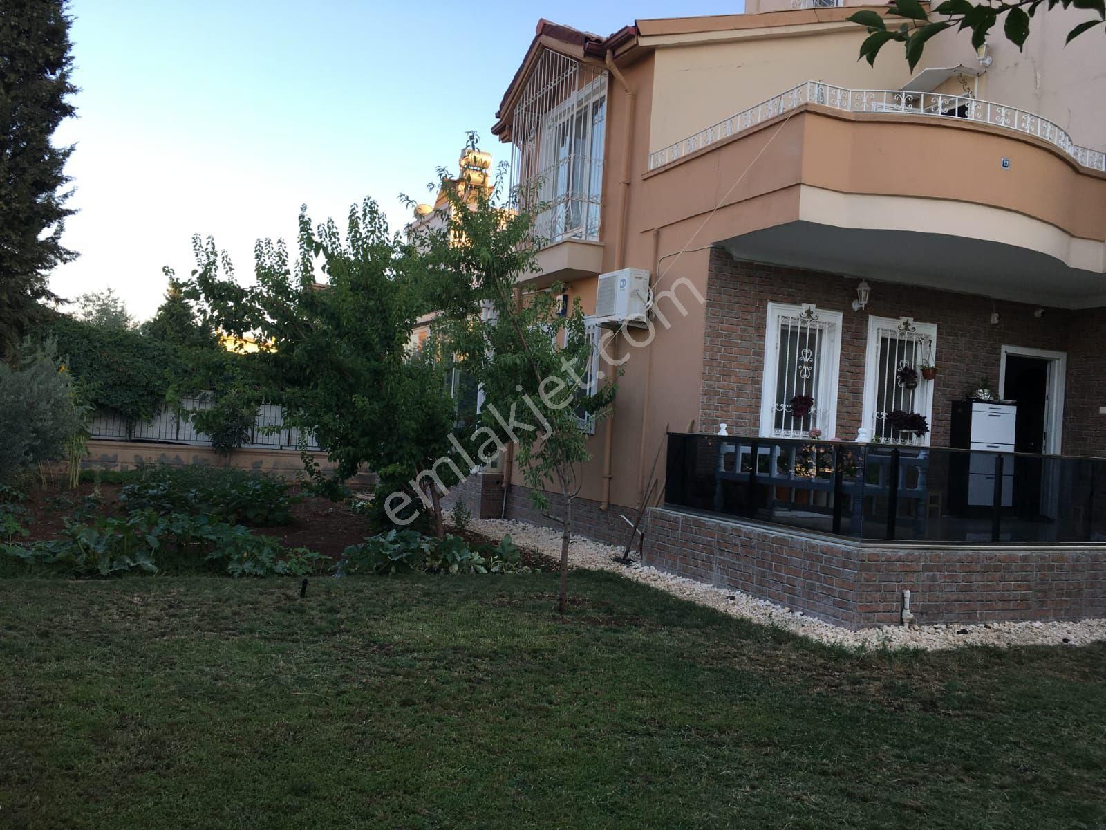 Karaköprü Batıkent Satılık Villa Satılık 3 katlı villa karaköprü batıkente