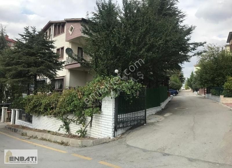 Çankaya Çayyolu Satılık Müstakil Ev Çayyolu Merkez'de Triplex Villa / Enbatı AŞ.