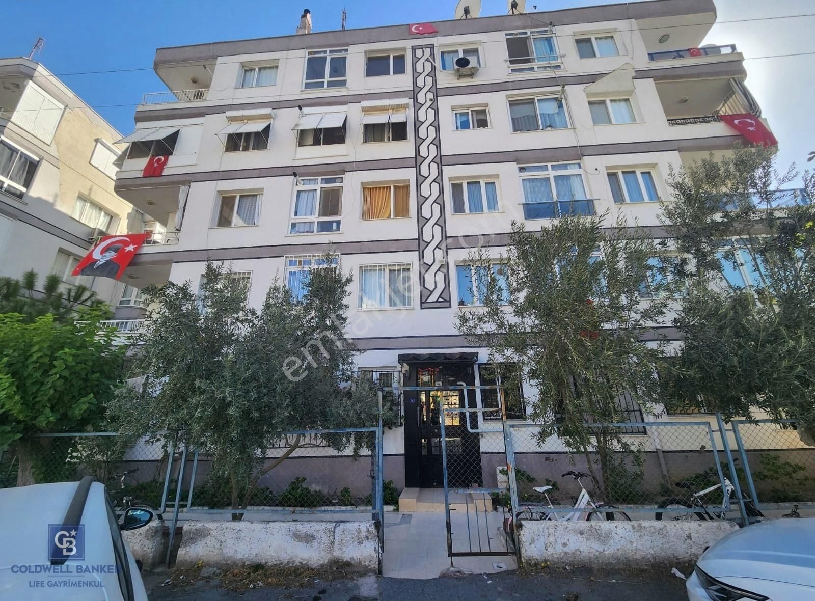 Çiğli Ataşehir Satılık Daire ÇİĞLİ ATAŞEHİR MAHALLESİN DE SATILIK 2+1 DAİRE