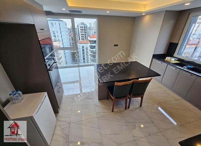 Kadıköy Suadiye Satılık Daire SUADİYE SAHİLDE PANOROMİK DENİZ VE ADALAR MANZARALI 330m2 DUBLEX