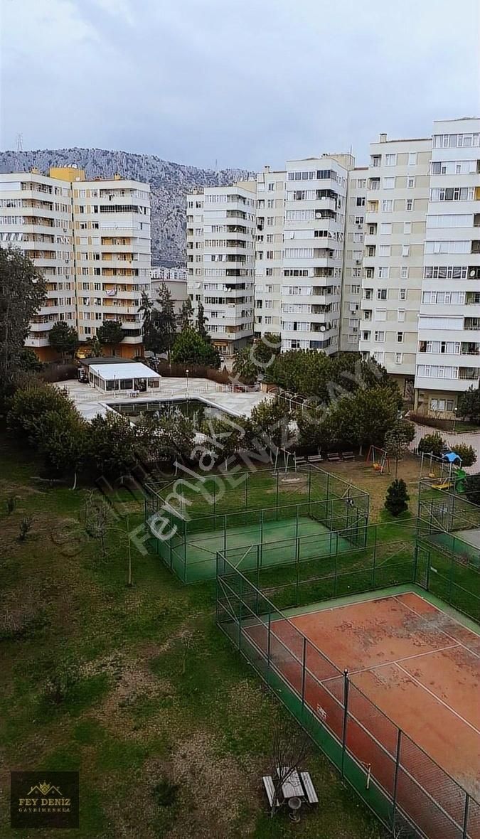 Konyaaltı Liman Satılık Daire LİMAN'DA DGAZLI*HAVUZLU*DENİZ MANZARALI*SİTE İÇİ 180m2 3+1 DAİRE