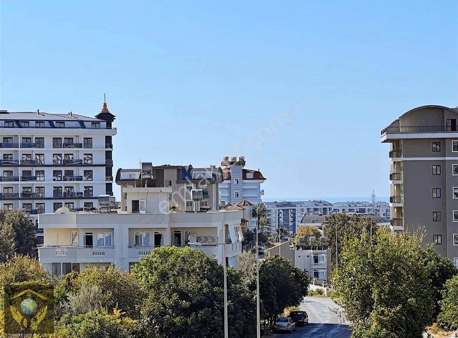 Alanya Avsallar Satılık Daire MERKEZI KONUMDA HAVUZLU ACIL SATILIK DAIRE