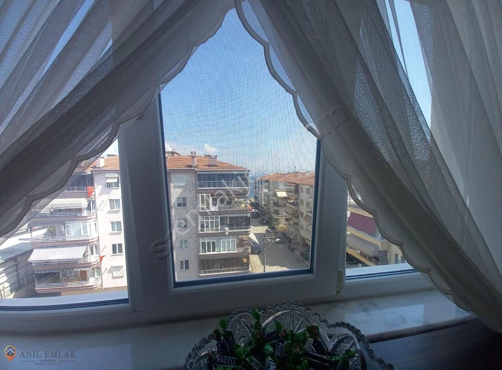 Mudanya Ömerbey Satılık Daire Anıl Emlaktan 2+1 Deniz Manzaralı Havuzlu Siteiçi Satılık Daire