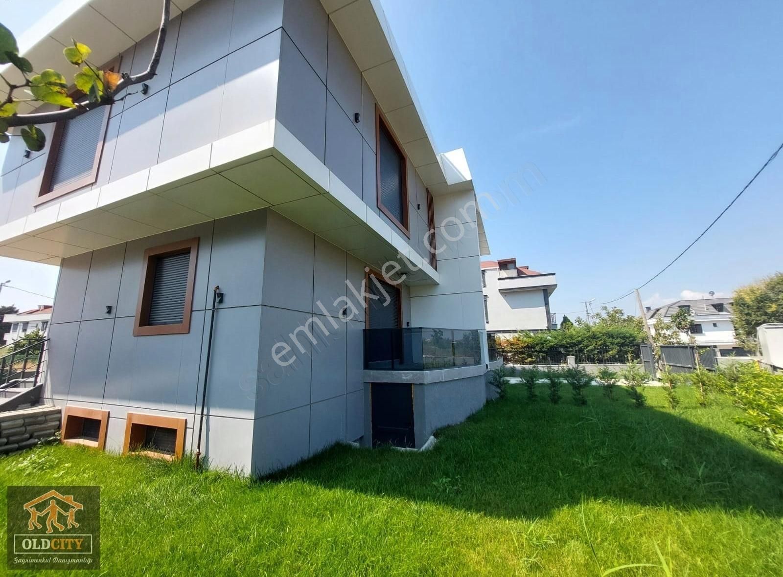 Beylikdüzü Dereağzı Satılık Villa Beylikdüzü Gürpınar mahallesi AKILLI EV sistemli 5+1 250M2 VİLLA