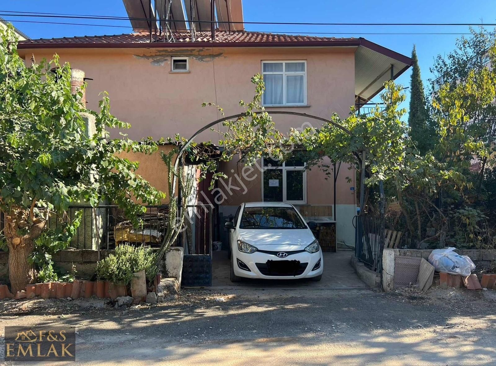 Döşemealtı Çıplaklı Kiralık Daire DÖŞEMEALTI ÇIPLAKLI MAHALLESİ KİRALIK GENİŞ 110m2 DAİRE