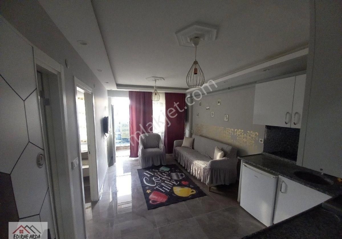 Edirne Merkez 1. Murat Kiralık Daire Arda Emlak Ofisi'nden 15 Temmuz Parkı Yakını Full Eşyalı Lüks Daire