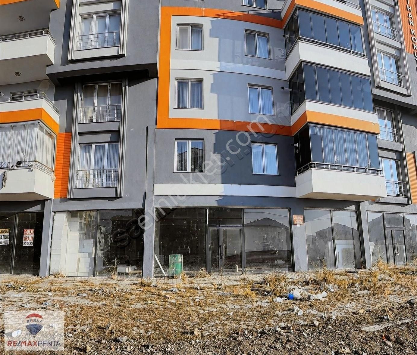 Yakutiye Kurtuluş Kiralık Dükkan & Mağaza Remax Penta 'dan Hilalkent 'te Kurumsal 'a Kiralık İş Yeri