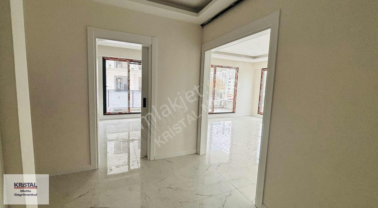 Nilüfer 30 Ağustos Zafer Satılık Daire Kr Mutlu Kayapa'da 3+1 191 M² Havuzlu Site İçinde Satılık Daire