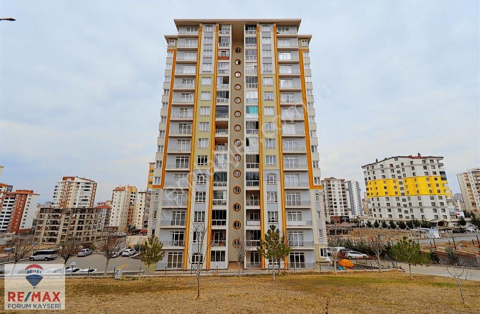 Melikgazi Bahçelievler Satılık Daire Serkent Erkut Center Sitesi'nde Full Yapılı Satılık 3+1 Daire