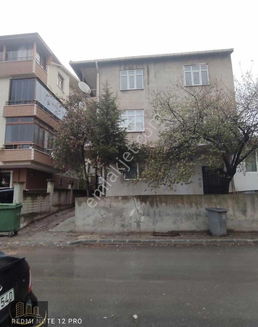 Körfez Hacı Osman Kiralık Daire KÖRFEZ HACIOSMAN MAHALLESİNDE 3.KAT KİRALIK 4+1 DAİRE.