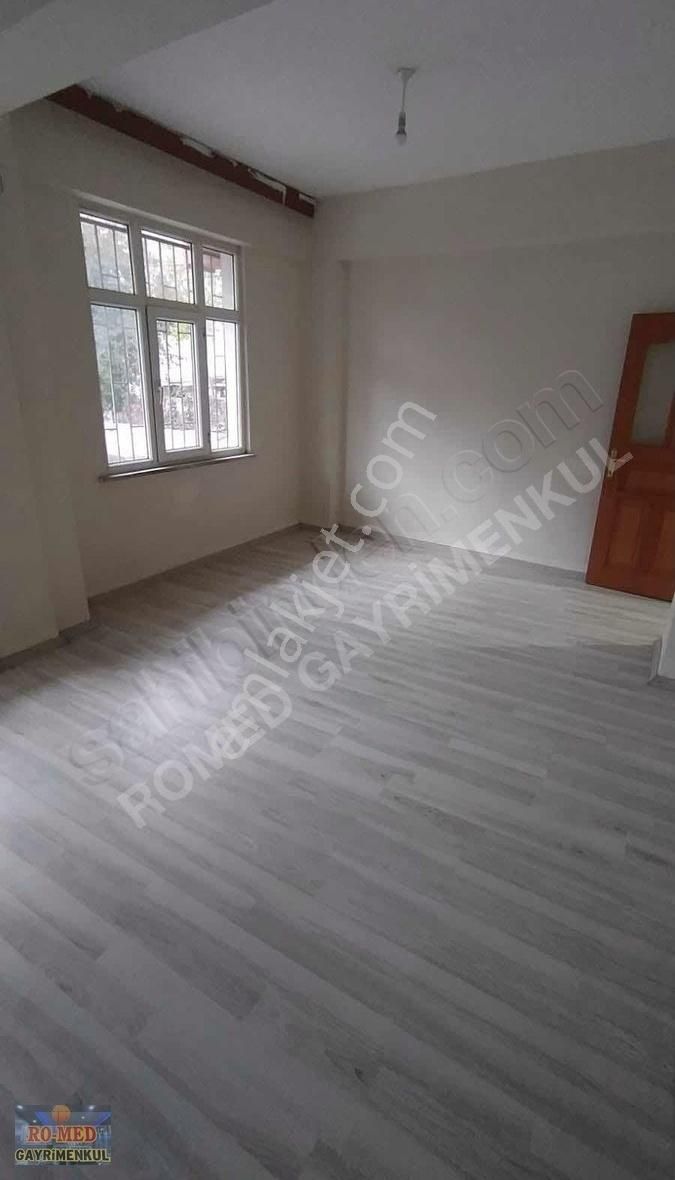 Arnavutköy Bolluca Kiralık Daire Romed Emlak'tan Bolluca Mah'de Kiralık Daire