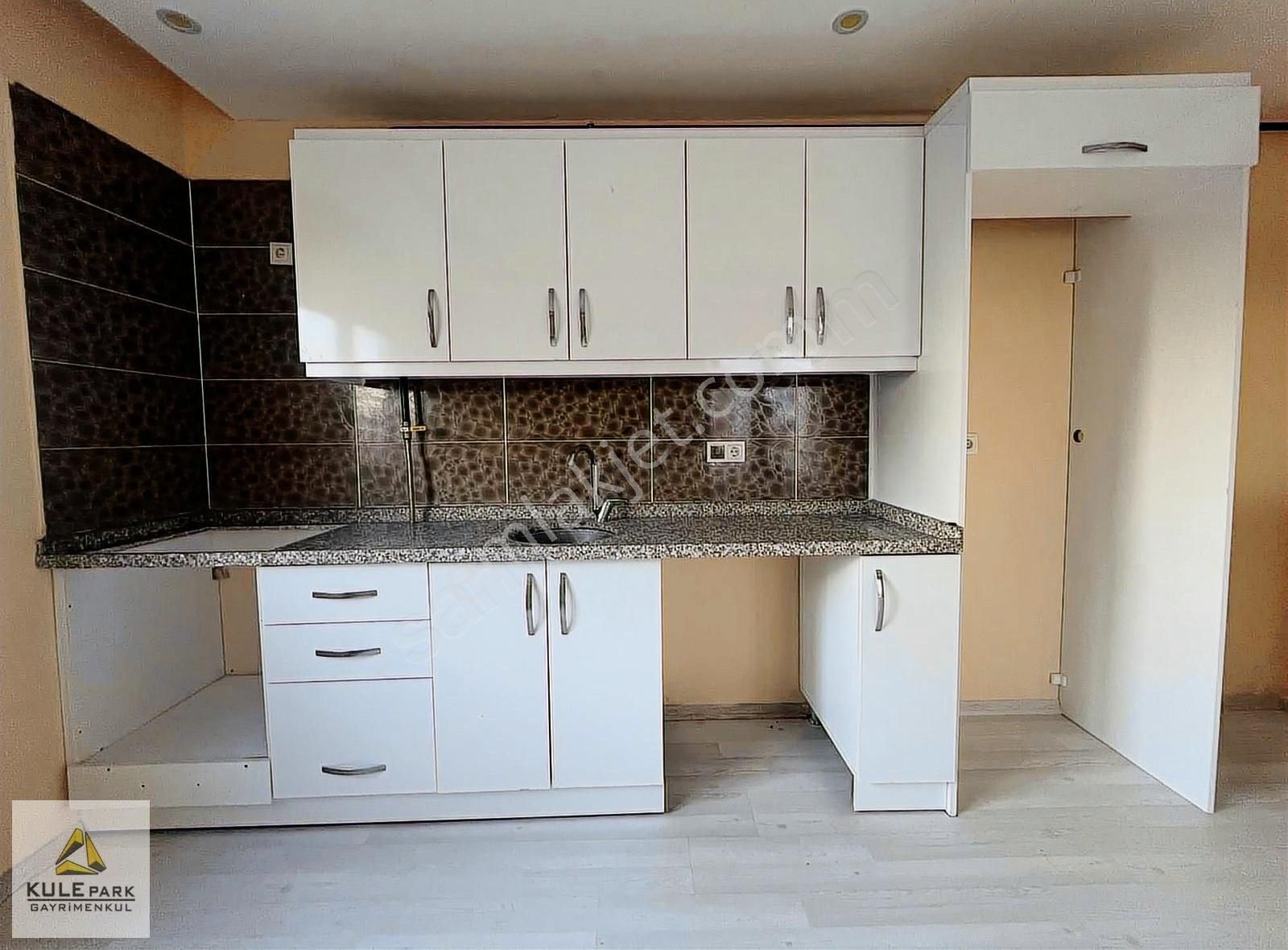 Sarıçam Çarkıpare Kiralık Daire Stat Karsısı Macera Parkı Yanı Hasarsız Sitede Dogalgazlı 3+1