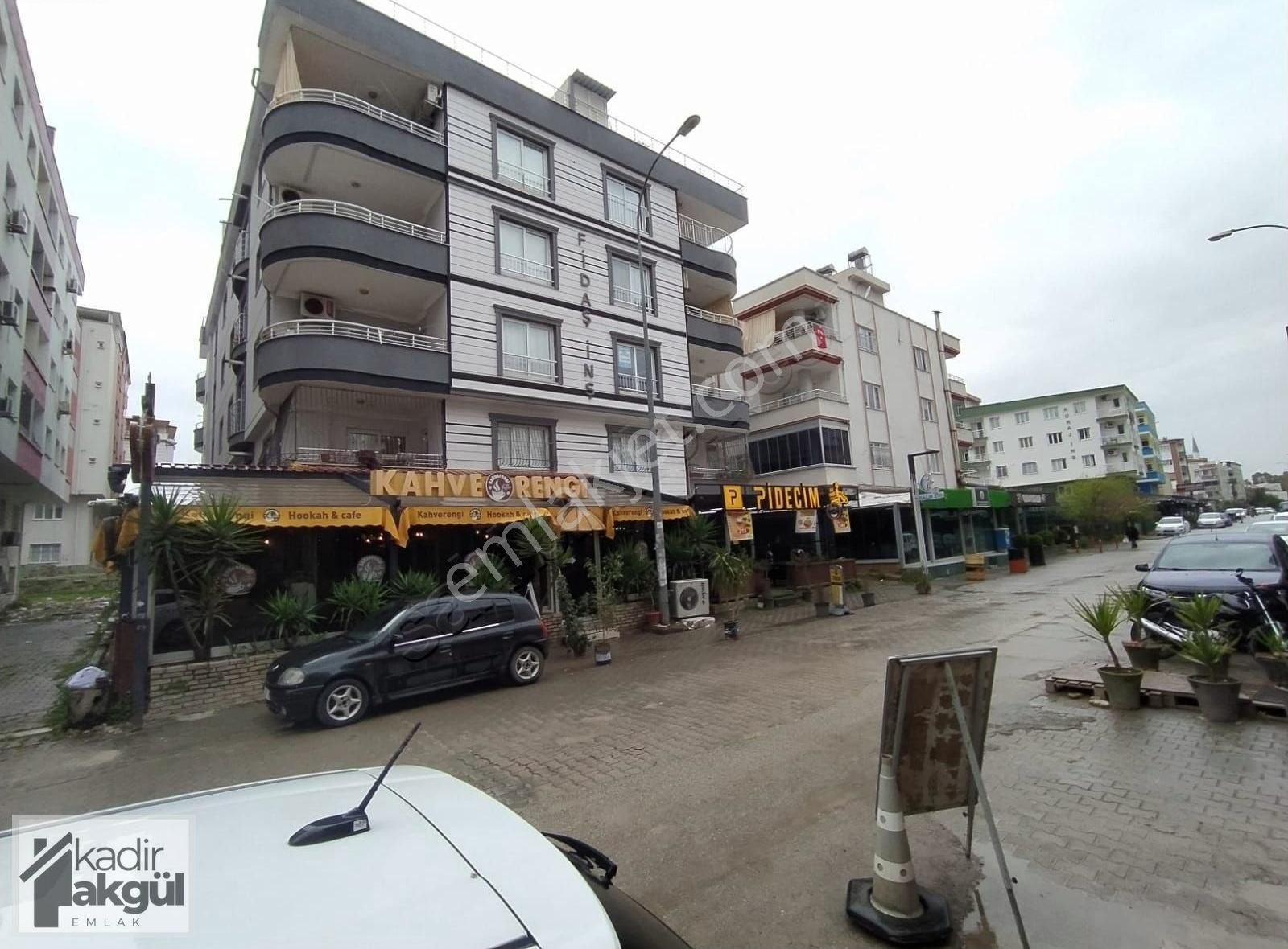 Osmaniye Merkez Fakıuşağı Kiralık Daire Akgül Emlak'tan Üniversite Civarı Site İçi Arakat Kiralık Daire