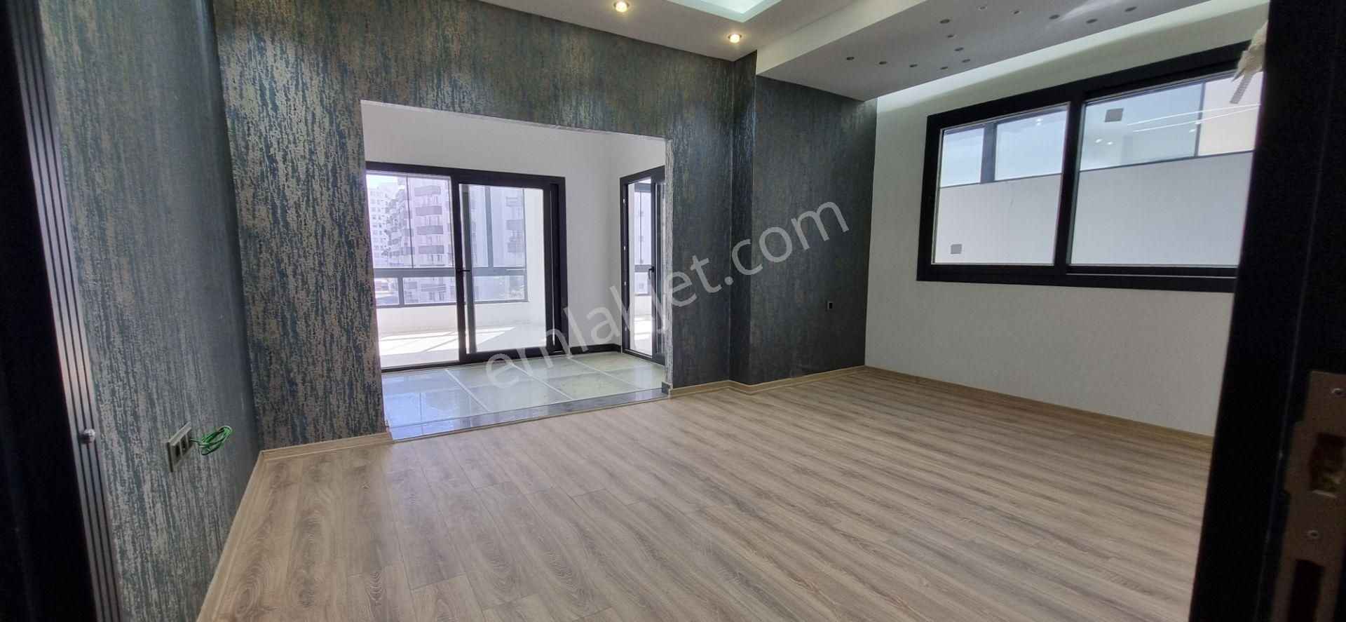 Royal Emlak Arpaçbahşiş Mah Denize Yakın Satılık Tripleks Villa - Görsel 2