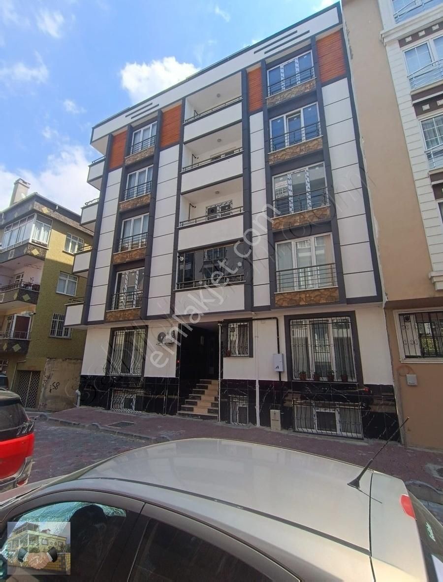 Bahçelievler Zafer Satılık Daire  TUTAR EMLAKTAN 3+1 100M2 SATILIK BAHÇE KAT OTAPARKLI DAİRE