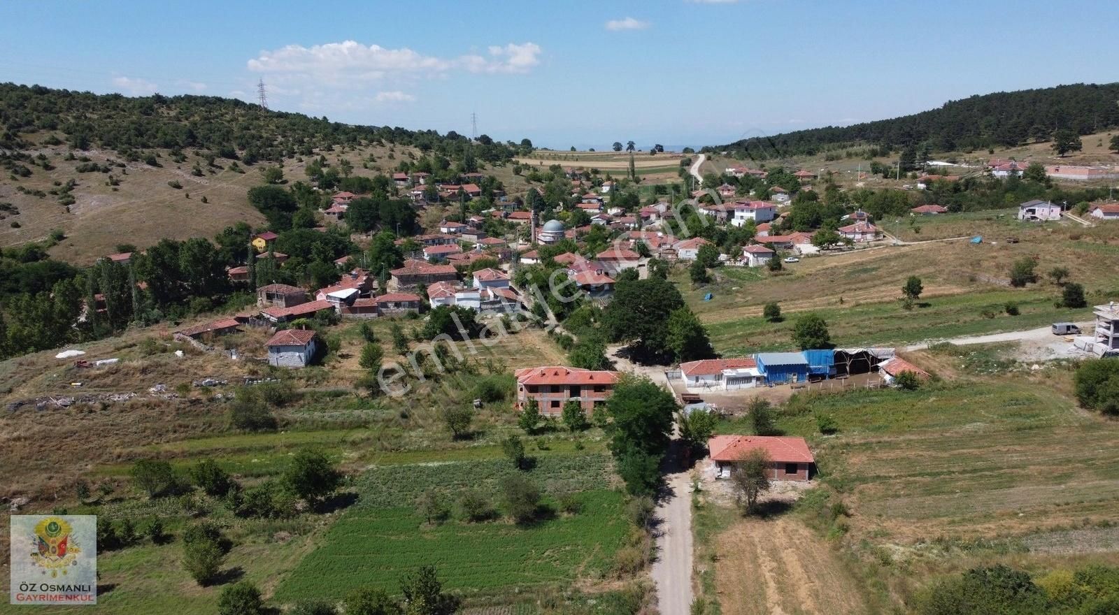 Bilecik Merkez Şükraniye Köyü Satılık Tarla Bilecik Merkez Şükraniye Köyün'de 1680 M2 Yatırım Fırsatı !!!