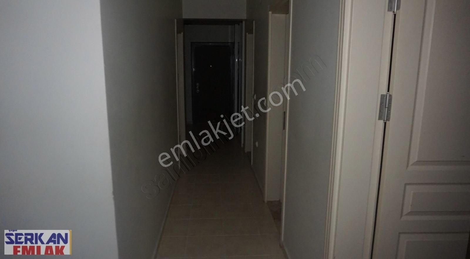 Çiğli Evka-5 Site İçerisinde Kiralık Daire EVKA 5 DE KİRALIK EŞYASIZ 3+1 DOĞALGAZLI+ASANSÖRLÜ ÇİĞLİ SERKAN