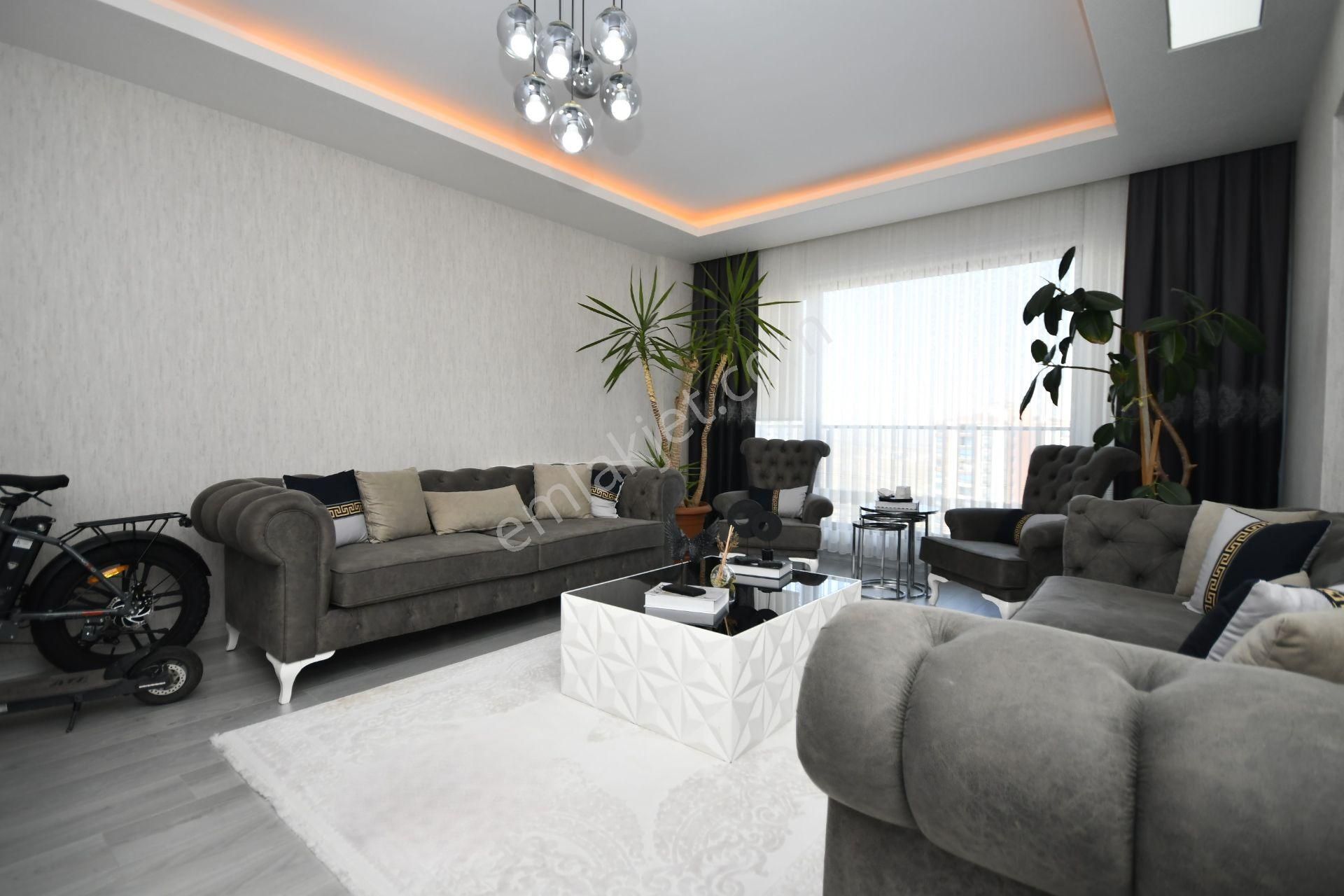 Pursaklar Mimar Sinan Satılık Daire  BURAK'TAN HASTANE YAKINI 4+1 KAPALI OTOPARKLI E.BANYOLU 190m² SATILIK SİTE DAİRESİ