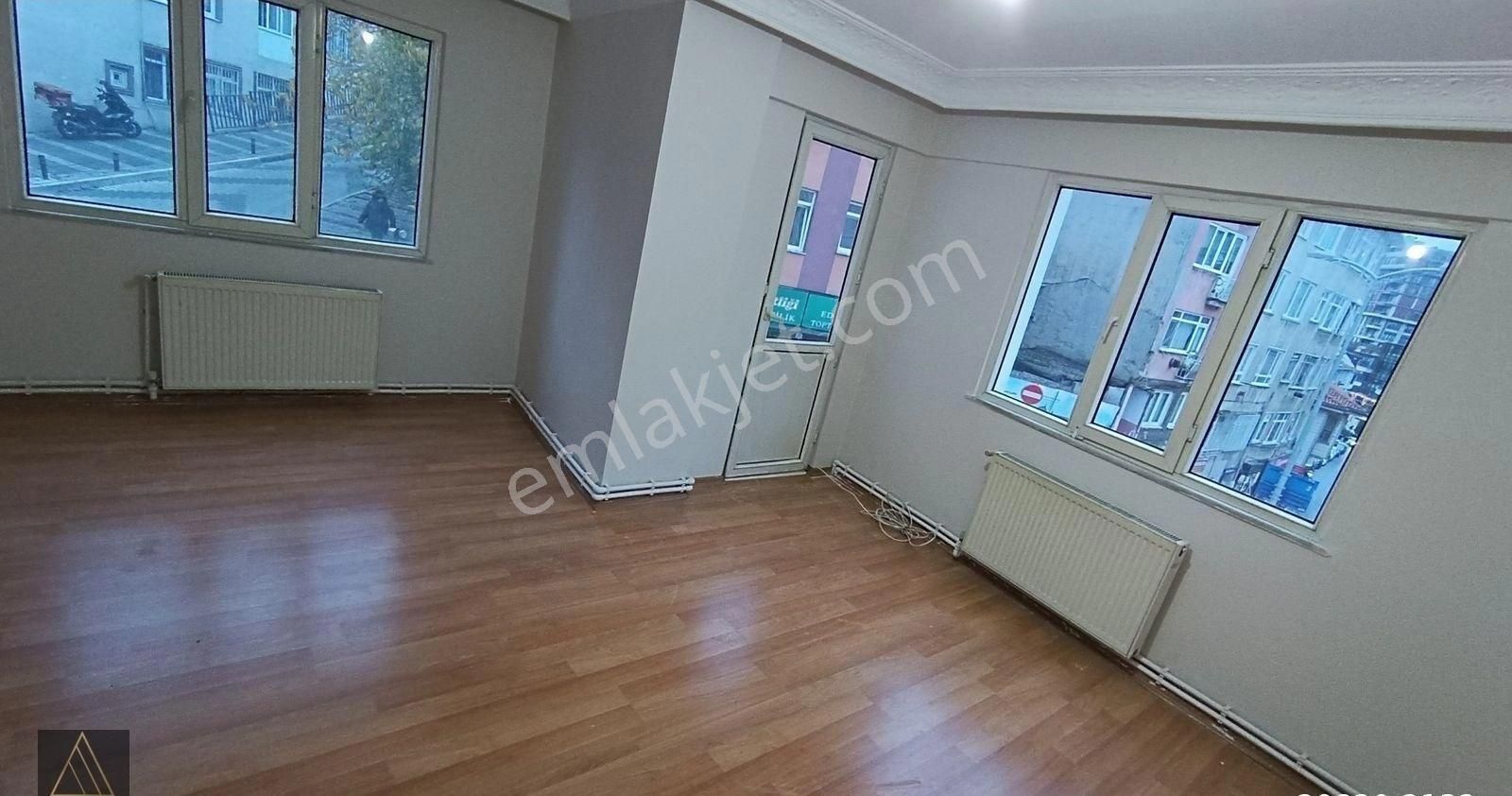 Üsküdar Murat Reis Kiralık Daire ARYA DAN 3 CEPHE 2+1 KOMBİLİ ARA KAT TAN NEV ÇARŞI YA 3 dk - MARMARAY-İSKELE YE 10dk YÜRÜME MESAFESİ