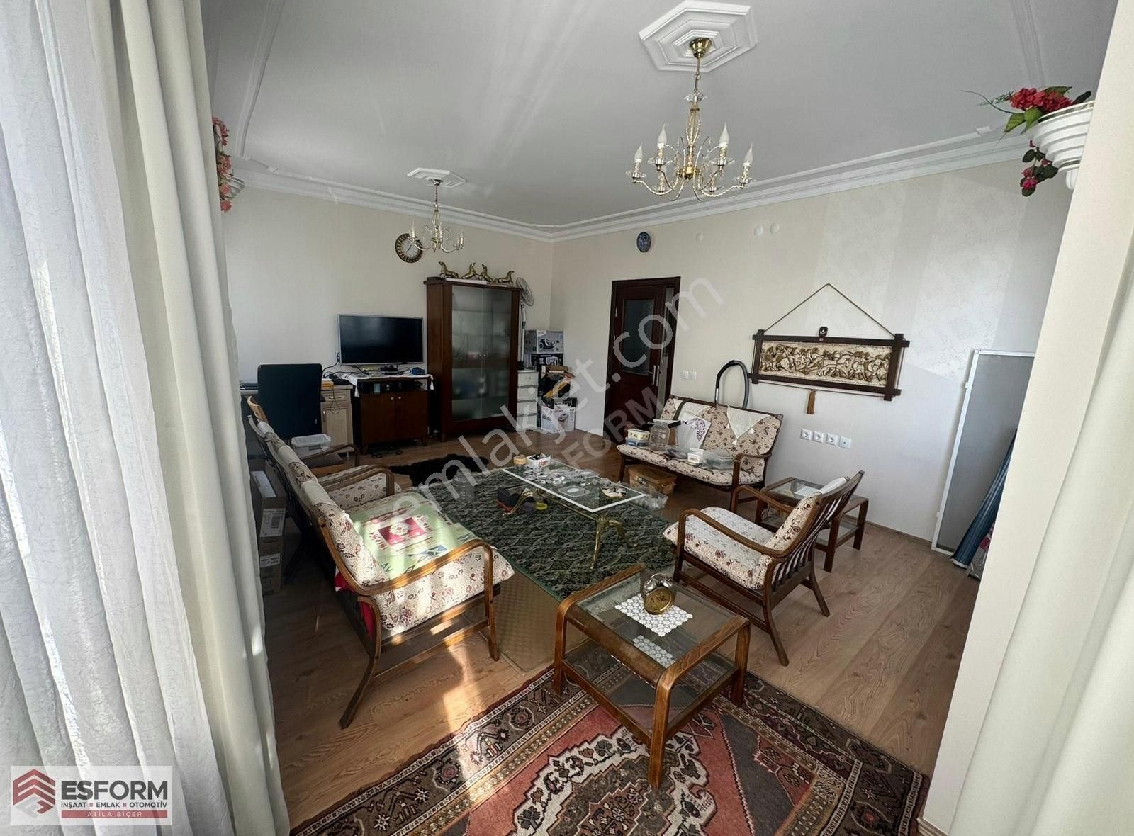 Odunpazarı Çankaya Satılık Villa ÇANKAYA MAH. CADDE ÜZERİ SİTE İÇİ SATILIK VİLLA HYİS-1