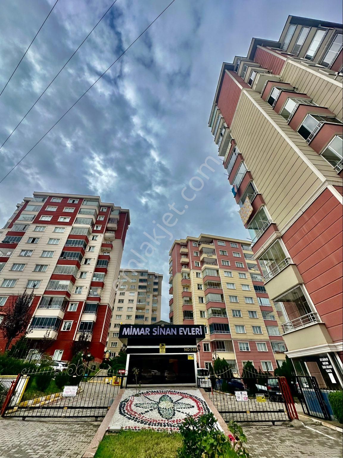 Atakum Balaç Satılık Daire Evim-nur'dan Balaç Mah 3+1 Lux Site İçerisinde 3 Balkonlu Fırsat Daire