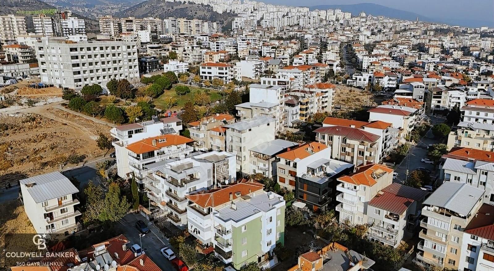 Bornova Atatürk Satılık Villa İzmir, Bornova, Atatürk Mah.'de Satılık Tripleks Villa