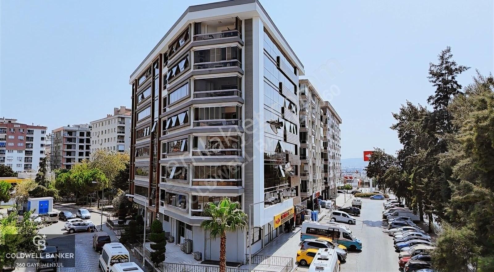 Konak Güneşli Satılık Daire Merkezi Konumda 10 Yıllık Binada Kapalı Otoparklı 3+1 Daire