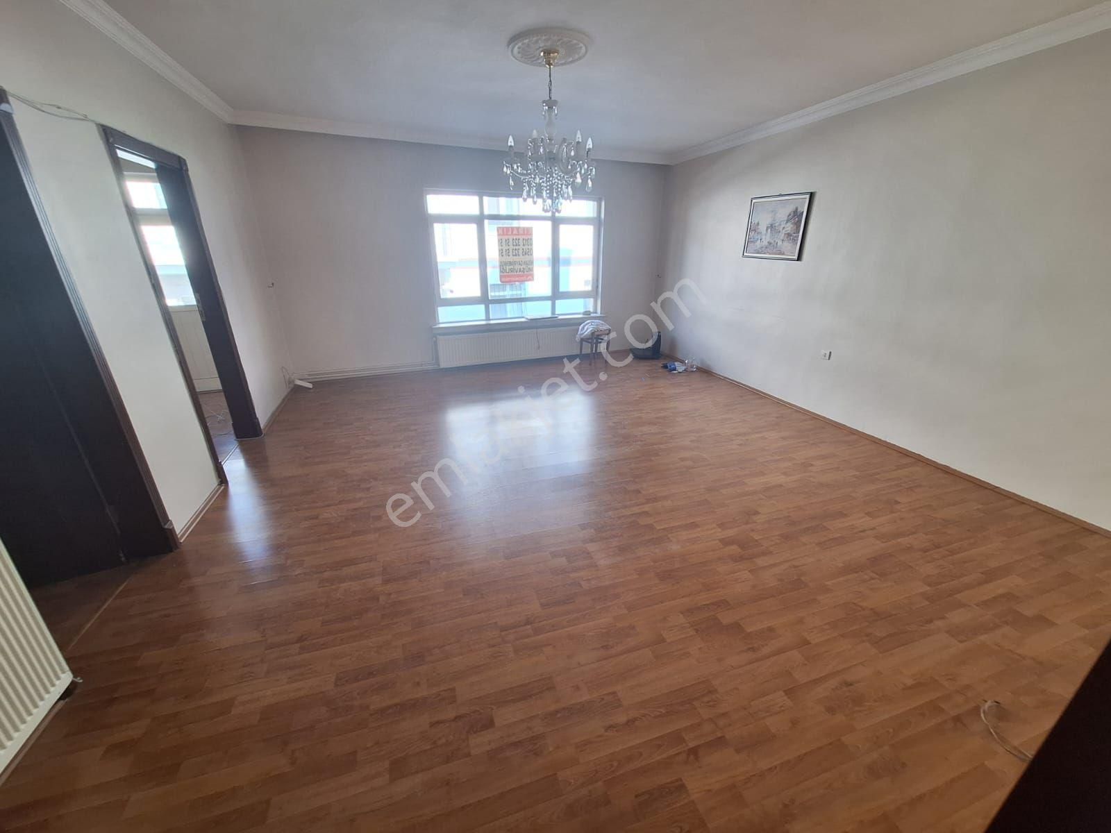 Keçiören Emrah Kiralık Daire  Ankara, Keçiören, Basınevleri Mahallesinde Basın Caddesi Üzerinde Yapılı 3+1