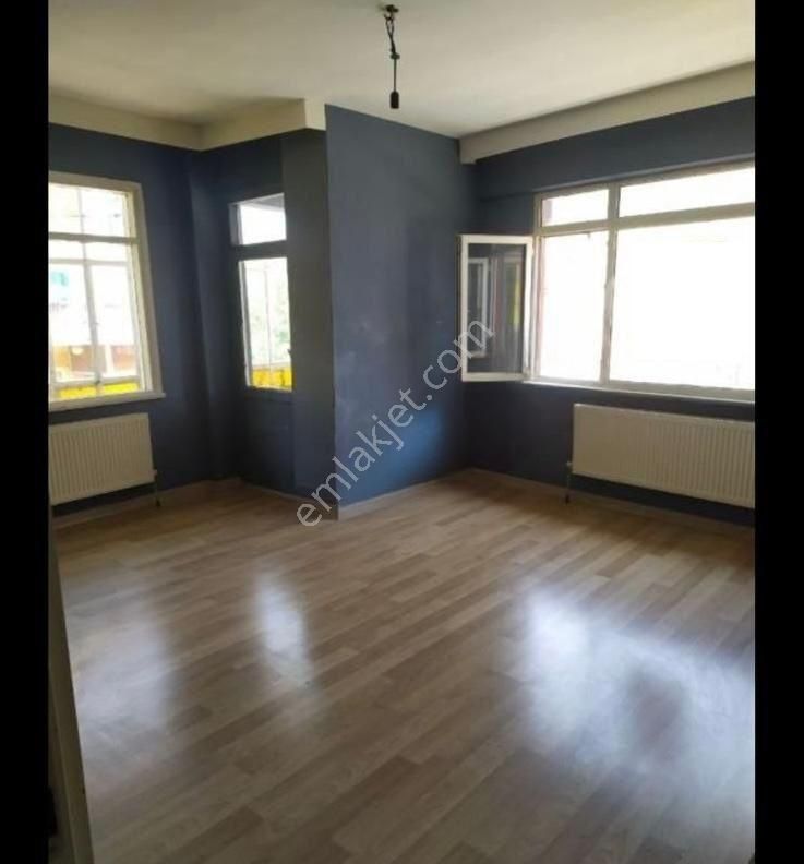 Maltepe Bağlarbaşı Satılık Daire  ATATÜRK CADDESİNDE SATILIK 3+1 KREDİYE UYGUN DAİRE