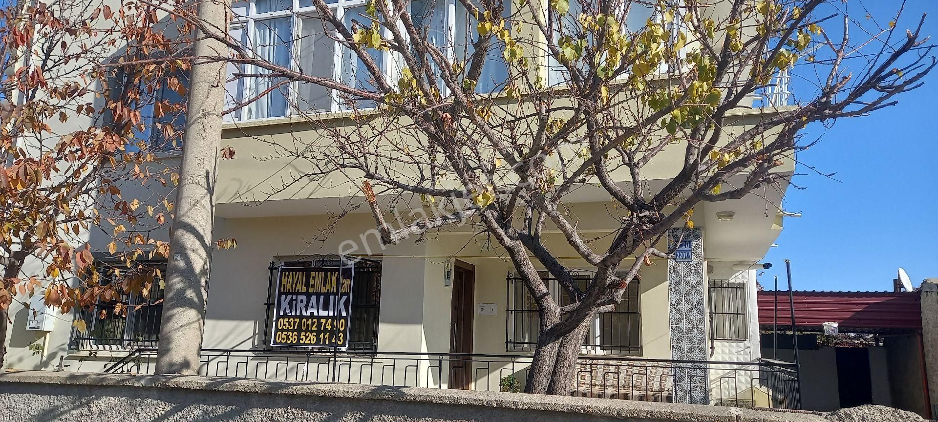 Akşehir Yeni Kiralık Daire HAYAL EMLAK'TAN Yeni Mahallede Kiralık Daire