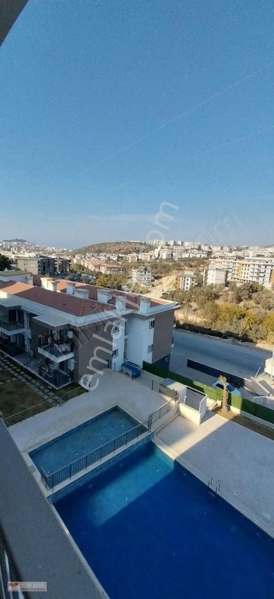 Kuşadası İkiçeşmelik Satılık Daire EMLAK ADASINDAN KIRAZLI YOLUNDA YENI SITEDE 3+1