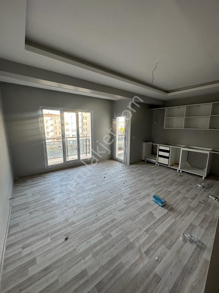 Artuklu 13 Mart Satılık Daire DİNÇ EMLAKTAN SATILIK 100M2 1+1DAİRE 