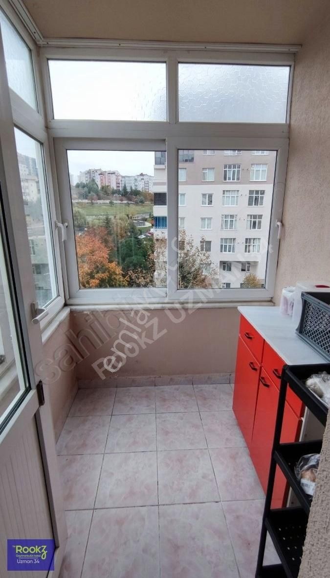 Başakşehir Başakşehir Havalimanına Yakın Kiralık Daire Çam Sakura Karşısı Tadilatlı Kiralık 3+1 Manzaralı Geniş Daire