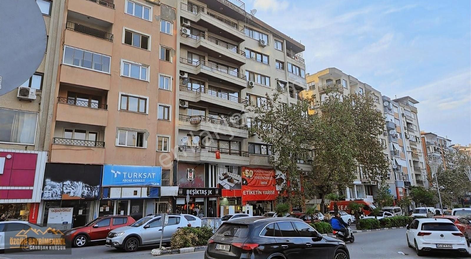 Şehzadeler Yarhasanlar Kiralık Daire ÖZGÜN GM'DEN YARHASANLAR'DA CADDE ÜZERİ ASANSÖRLÜ KİRALIK 3+1