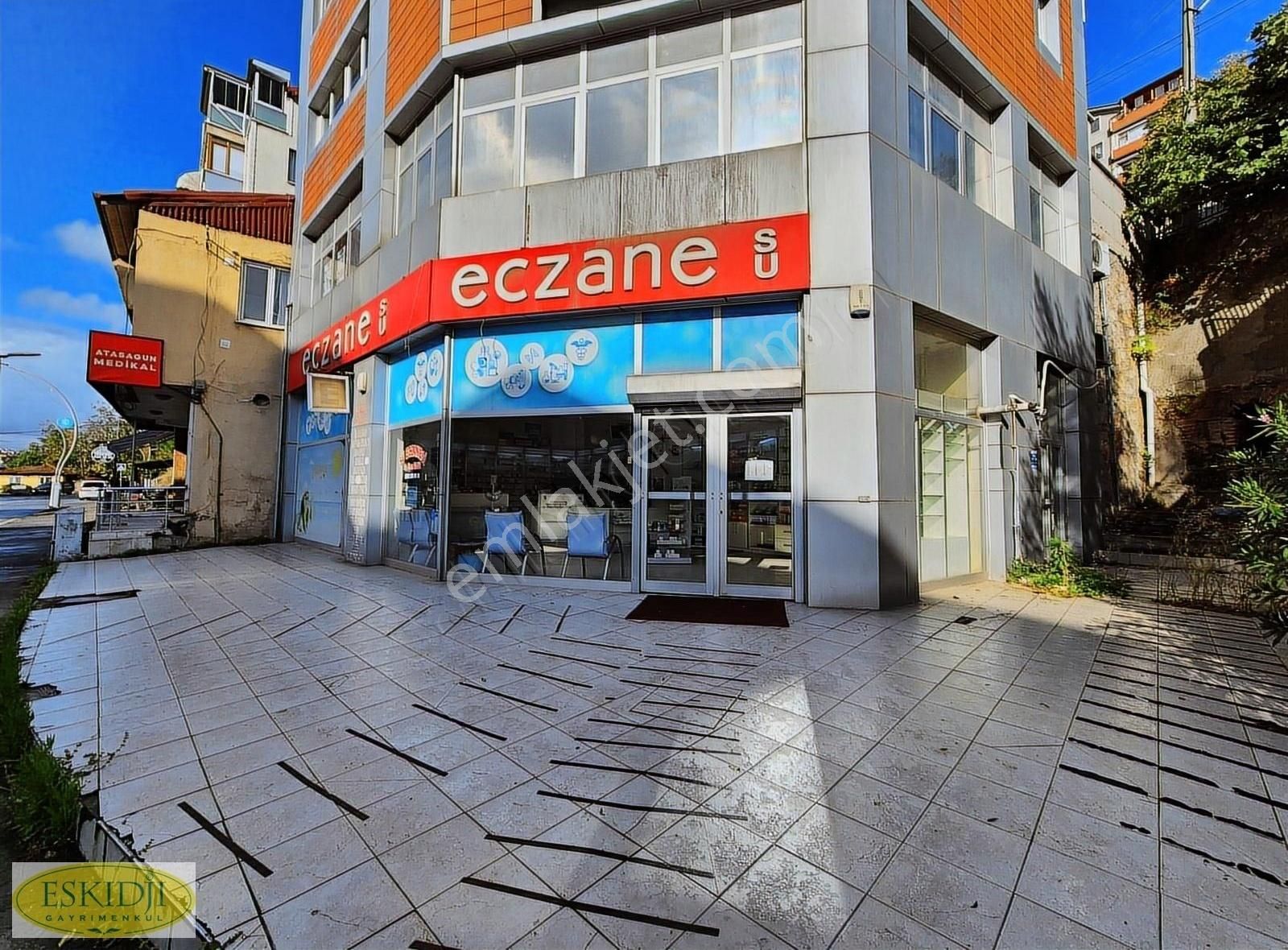 İzmit Yeni Kiralık Dükkan & Mağaza Eskidjiden İzmit E5 Ana Kavşağında Acıbadem Yanında Ana Cadde Üzeri Kiralık Dükkan