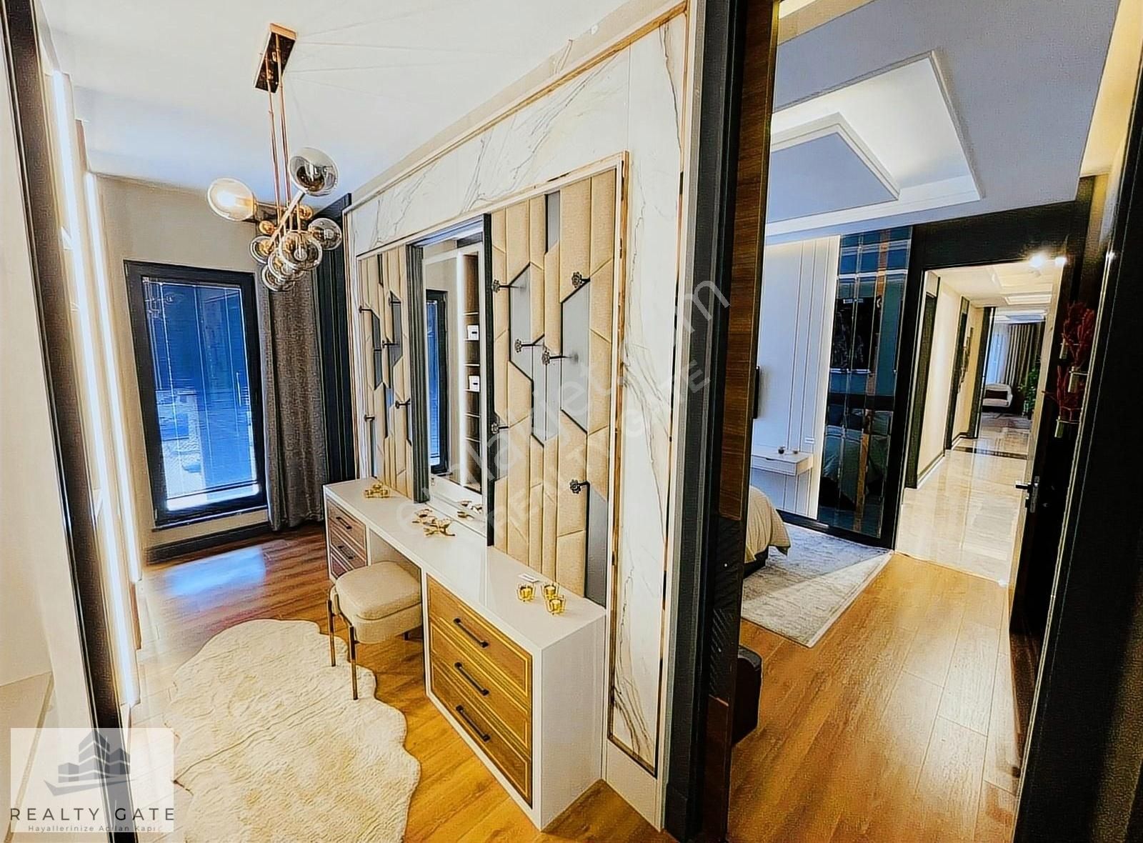 Realty Den Ovacık Bulvarda Muhteşem Lüks Yapısı İle 4+1 Daireler - Görsel 32