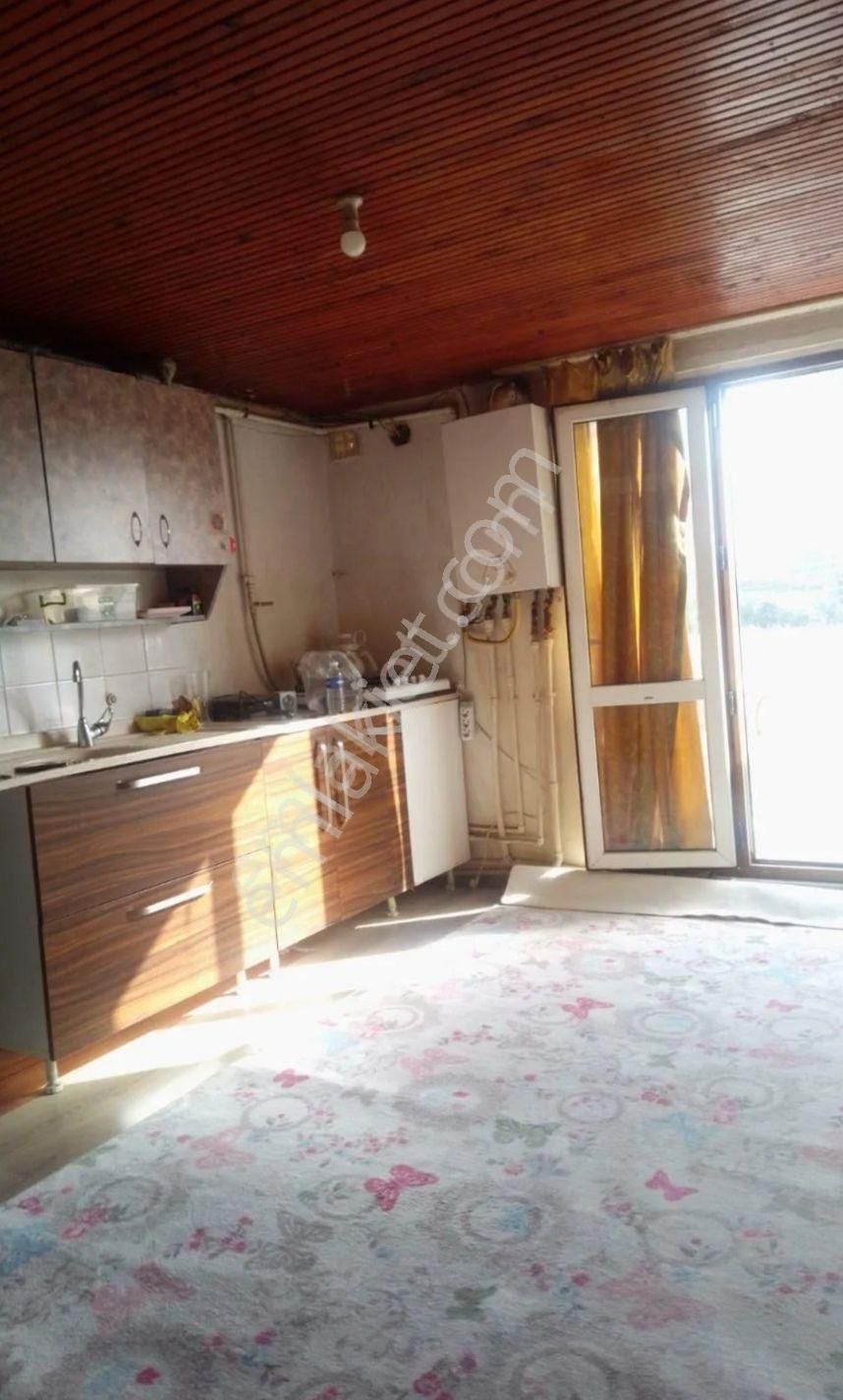 Ümraniye Çamlık Eşyalı Kiralık Daire EŞYALI kiralık daire yabancı ya bekara uygun fiyatlı ulaşım anlamında sorun bulunmamaktadır Ümraniye