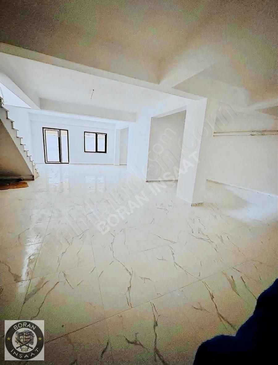 Sultangazi Sultançiftliği Kiralık Atölye BORAN İNŞAAT'TAN SULTANÇİFTLİĞİ MAH.2KATLI 210M2 KİRALIK DÜKKAN